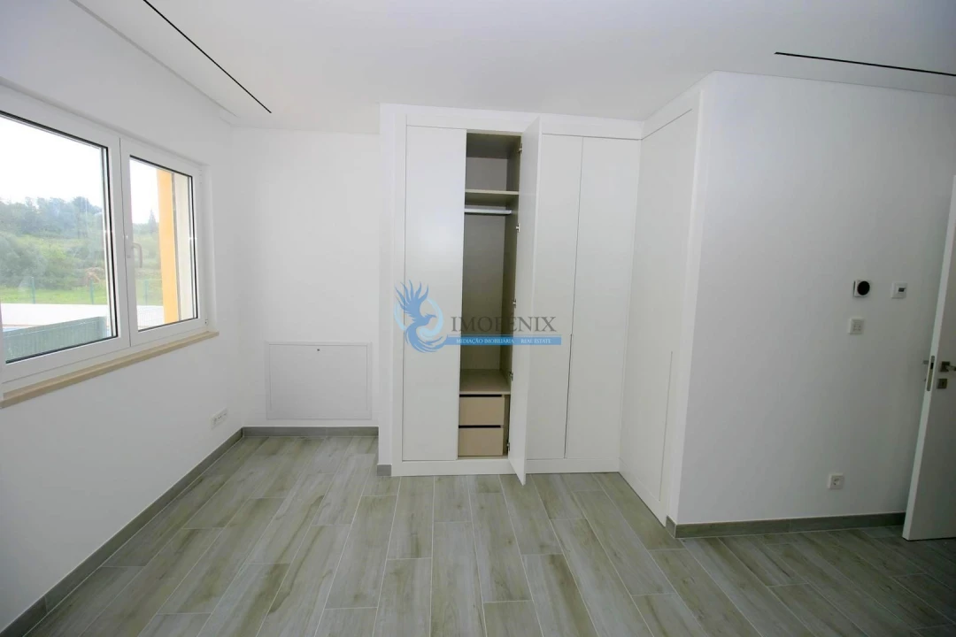 Moradia T3 para Venda em Albufeira e Olhos de Água Foto 8