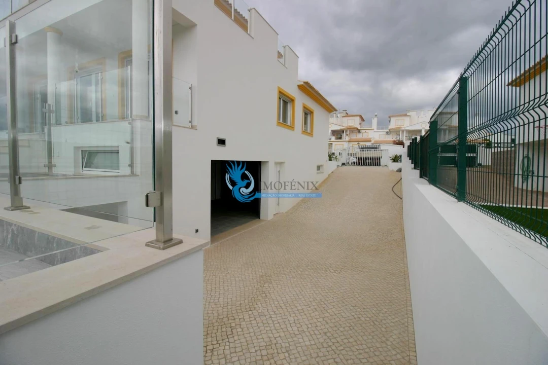Moradia T3 para Venda em Albufeira e Olhos de Água Foto 5