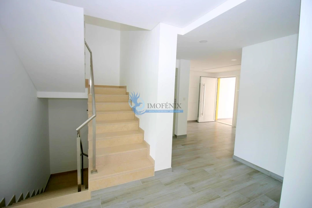 Moradia T3 para Venda em Albufeira e Olhos de Água Foto 12