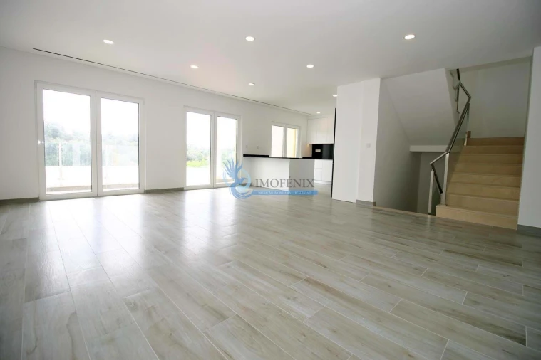 Moradia T3 para Venda em Albufeira e Olhos de Água Foto 13