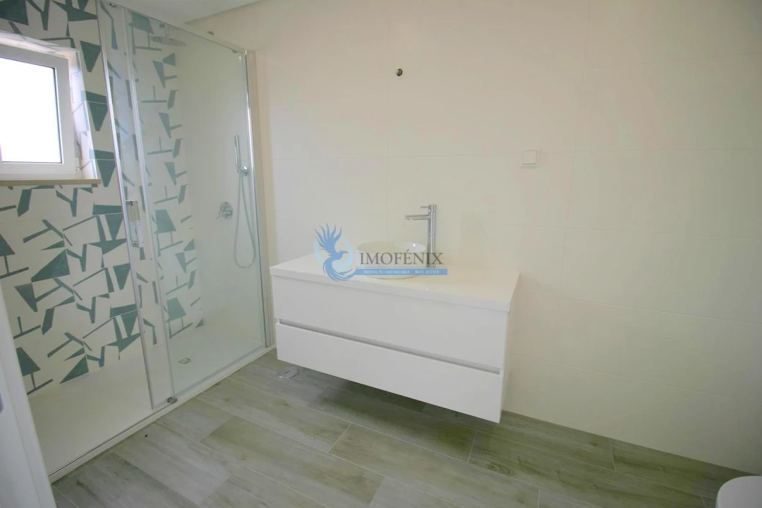 Moradia T3 para Venda em Albufeira e Olhos de Água Foto 24