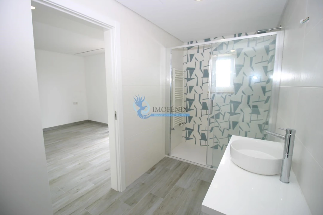 Moradia T3 para Venda em Albufeira e Olhos de Água Foto 25