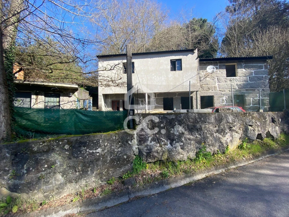 Moradia T3 para Venda em Abação e Gémeos Foto 2