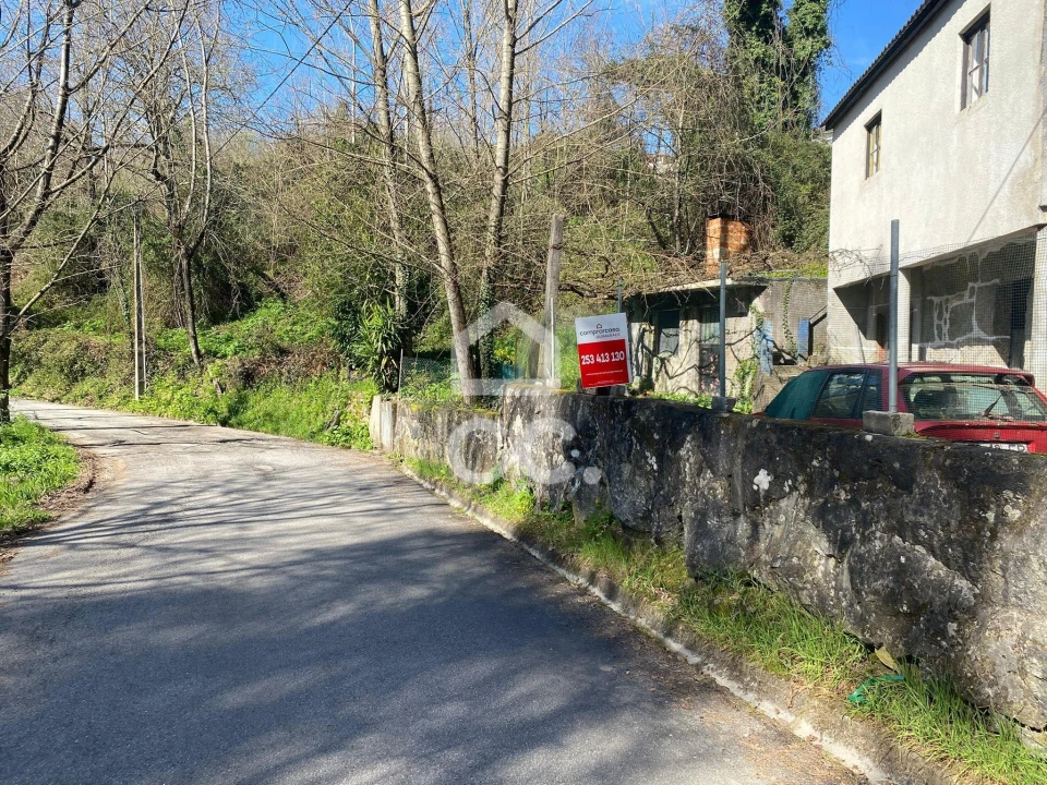 Moradia T3 para Venda em Abação e Gémeos Foto 3