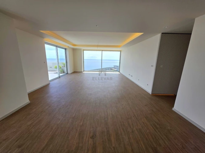 Apartamento T3 para Venda em Camara de Lobos Foto 8