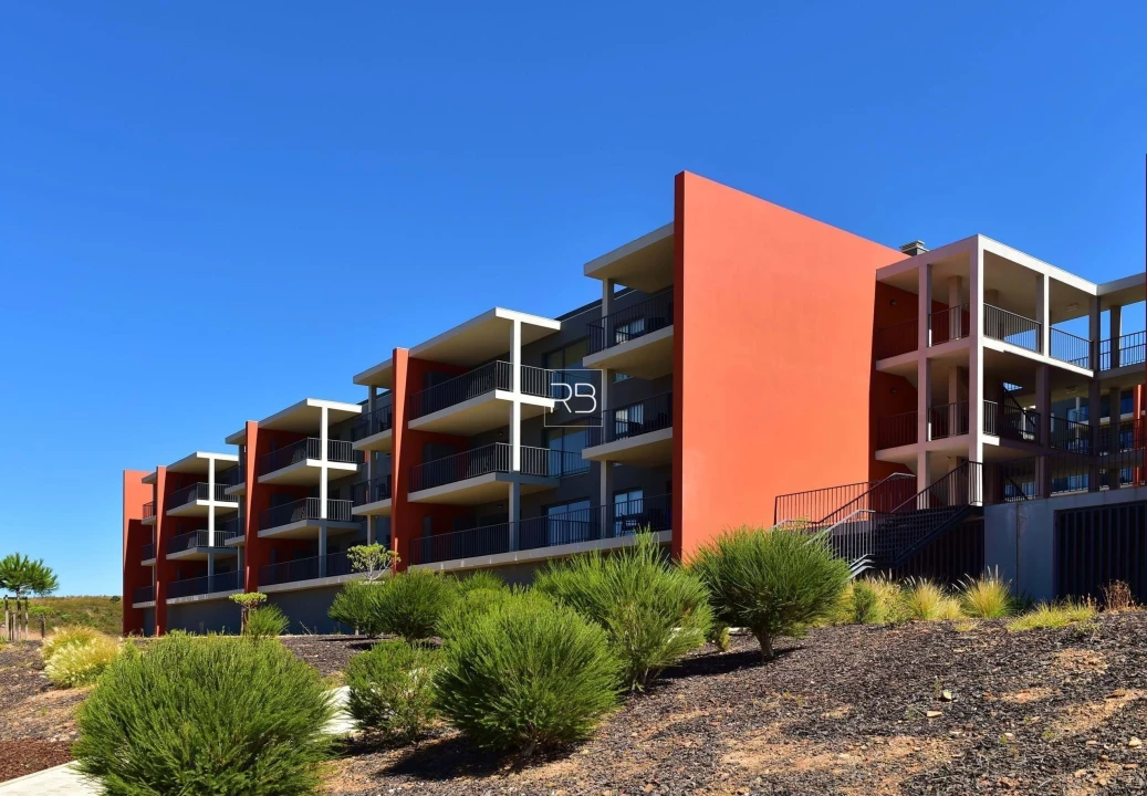 Apartamento T1 para Venda em Mexilhoeira Grande Foto 3