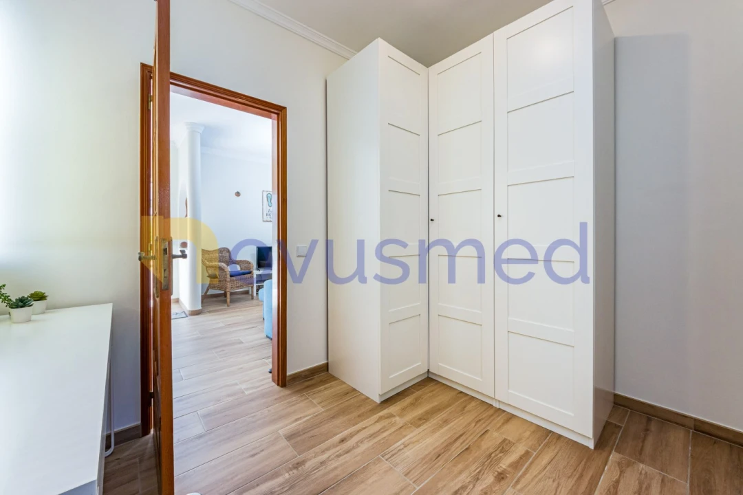 Apartamento T1 para Venda em Albufeira e Olhos de Água Foto 13