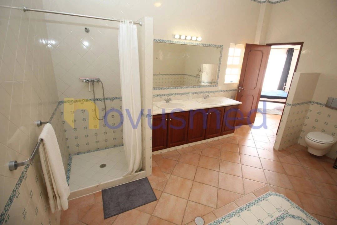 Moradia T3 para Venda em Albufeira e Olhos de Água Foto 30