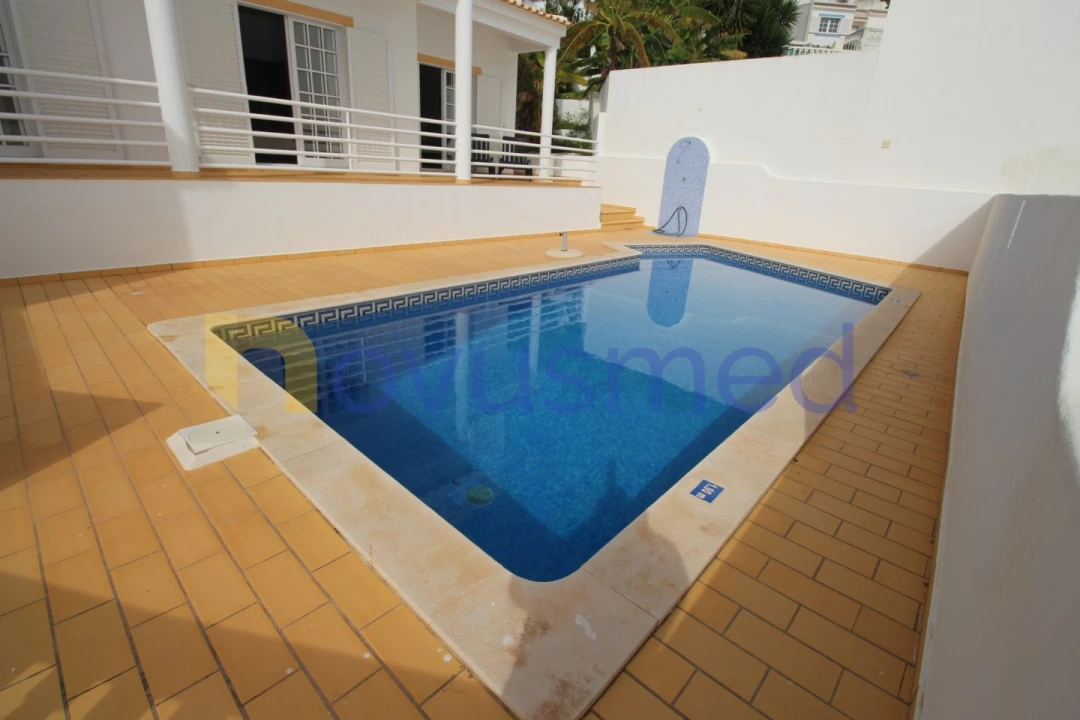 Moradia T3 para Venda em Albufeira e Olhos de Água Foto 12