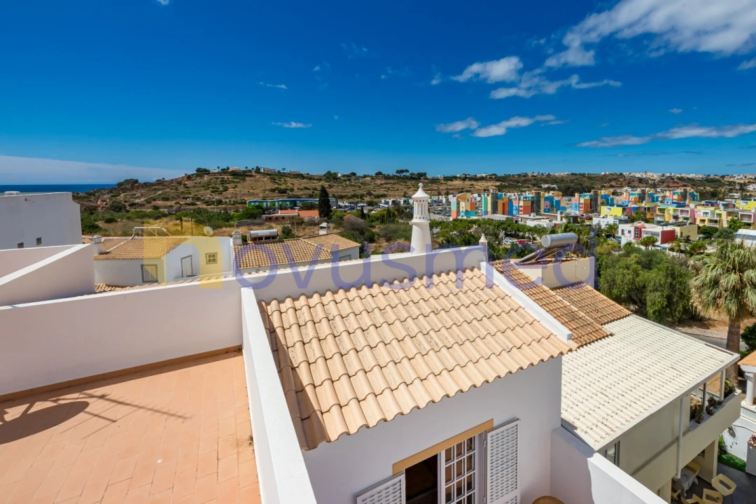 Moradia T3 para Venda em Albufeira e Olhos de Água Foto 16