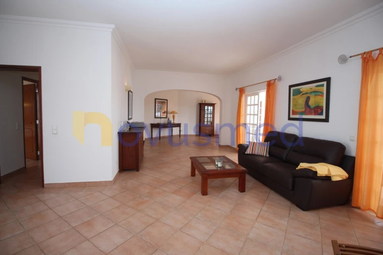 Moradia T3 para Venda em Albufeira e Olhos de Água Foto 21