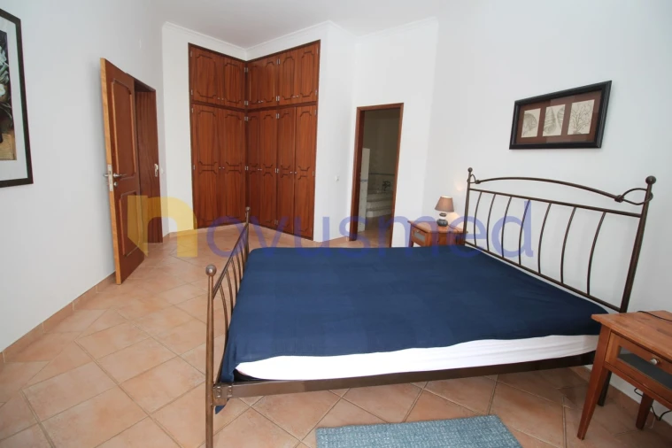 Moradia T3 para Venda em Albufeira e Olhos de Água Foto 28