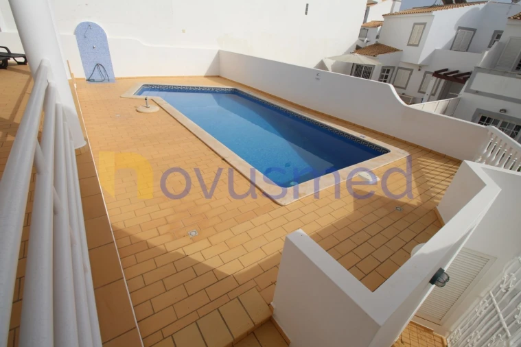 Moradia T3 para Venda em Albufeira e Olhos de Água Foto 37