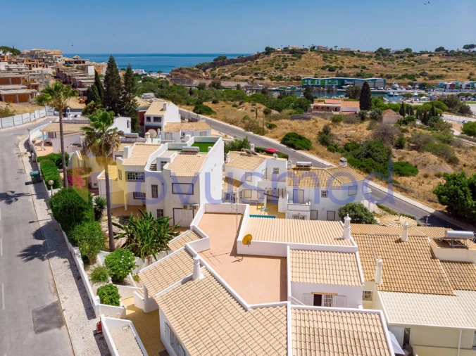 Moradia T3 para Venda em Albufeira e Olhos de Água Foto 9