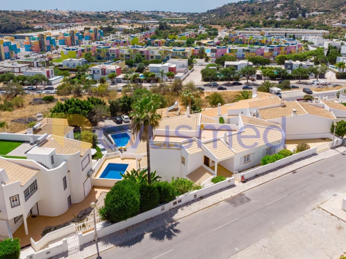 Moradia T3 para Venda em Albufeira e Olhos de Água Foto 58