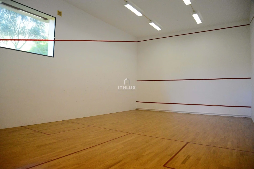 Apartamento T4 para Venda em Carnaxide e Queijas Foto 52