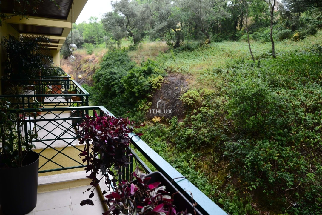 Apartamento T4 para Venda em Carnaxide e Queijas Foto 17