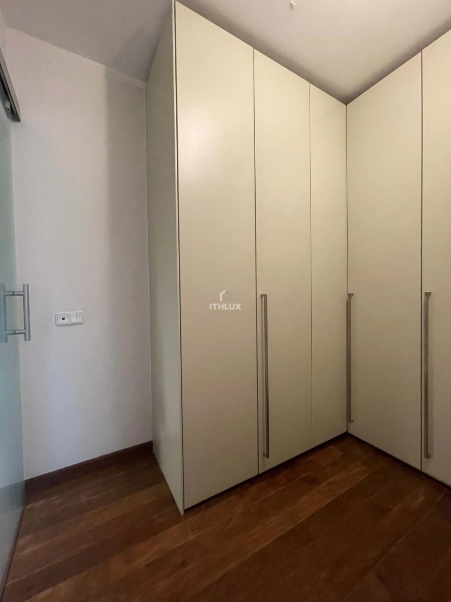 Apartamento T4 para Venda em Carnaxide e Queijas Foto 44