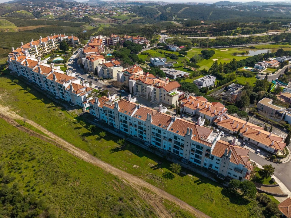 Apartamento T2 para Venda em Agualva e Mira-Sintra Foto 33