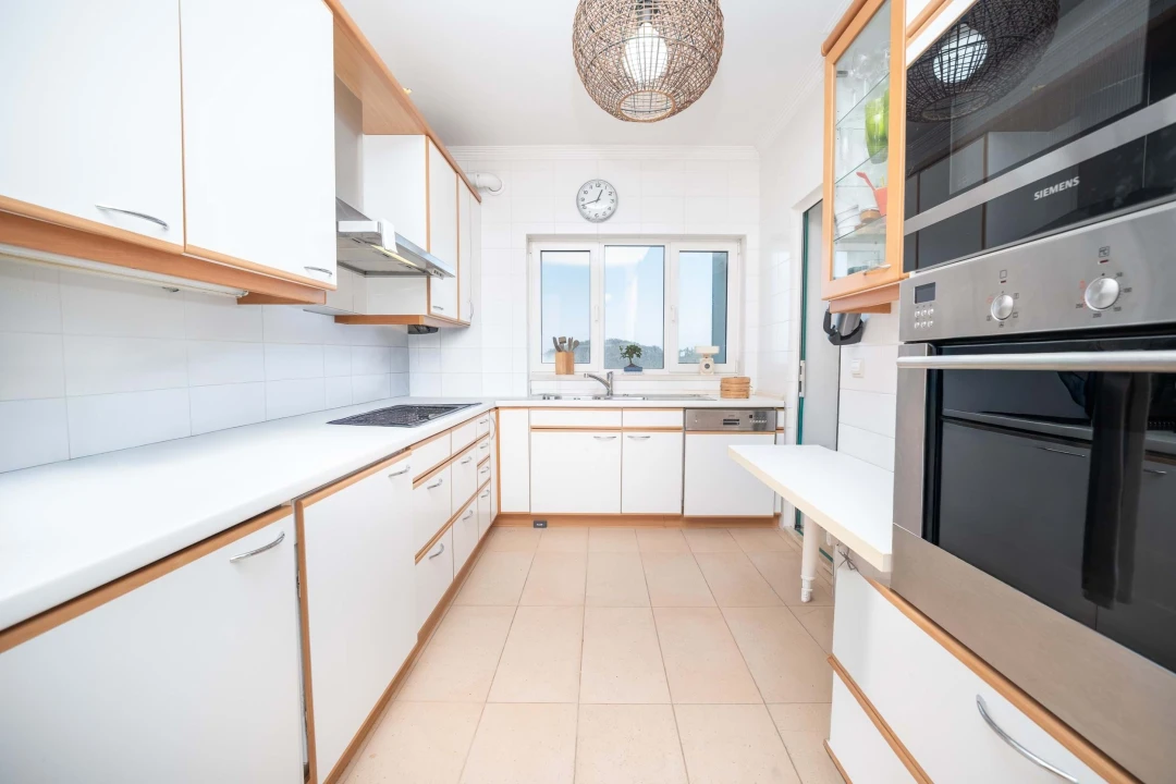 Apartamento T2 para Venda em Agualva e Mira-Sintra Foto 8