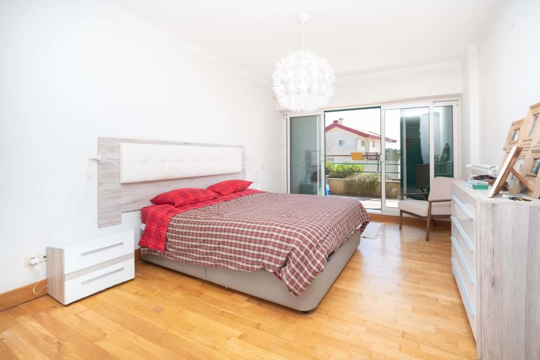 Apartamento T2 para Venda em Agualva e Mira-Sintra Foto 13