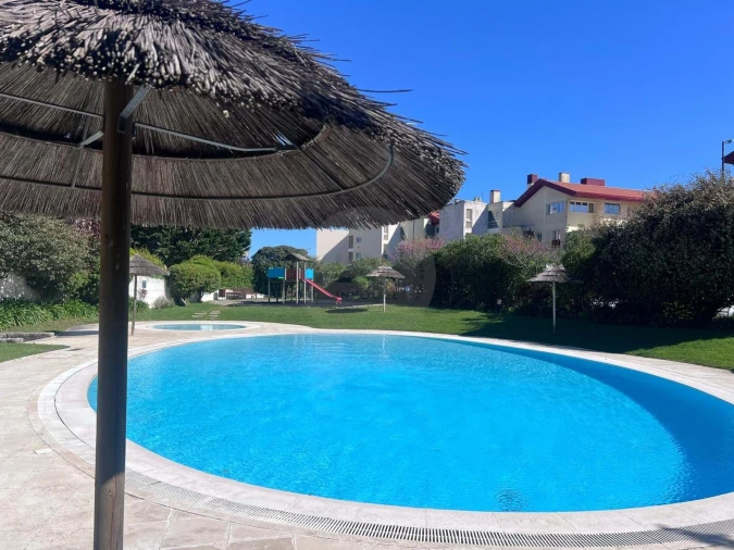 Apartamento T2 para Venda em Agualva e Mira-Sintra Foto 34