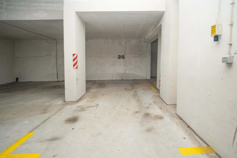 Apartamento T2 para Venda em Agualva e Mira-Sintra Foto 28