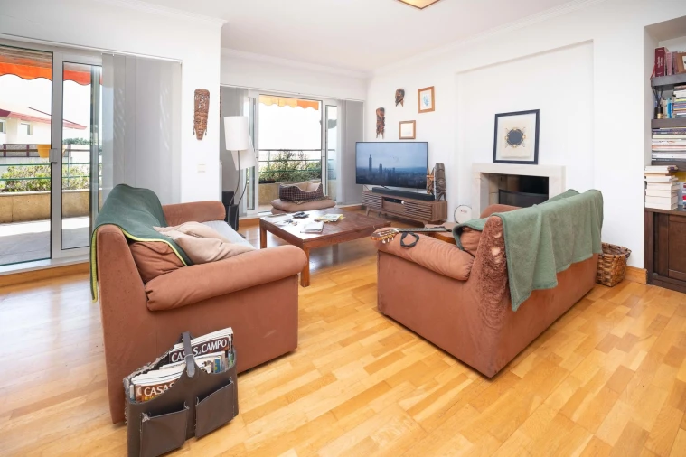 Apartamento T2 para Venda em Agualva e Mira-Sintra Foto 3