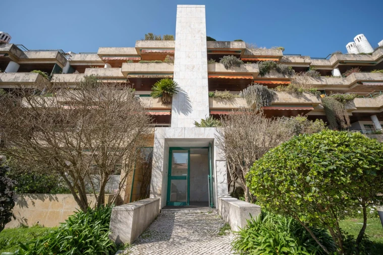 Apartamento T2 para Venda em Agualva e Mira-Sintra Foto 25