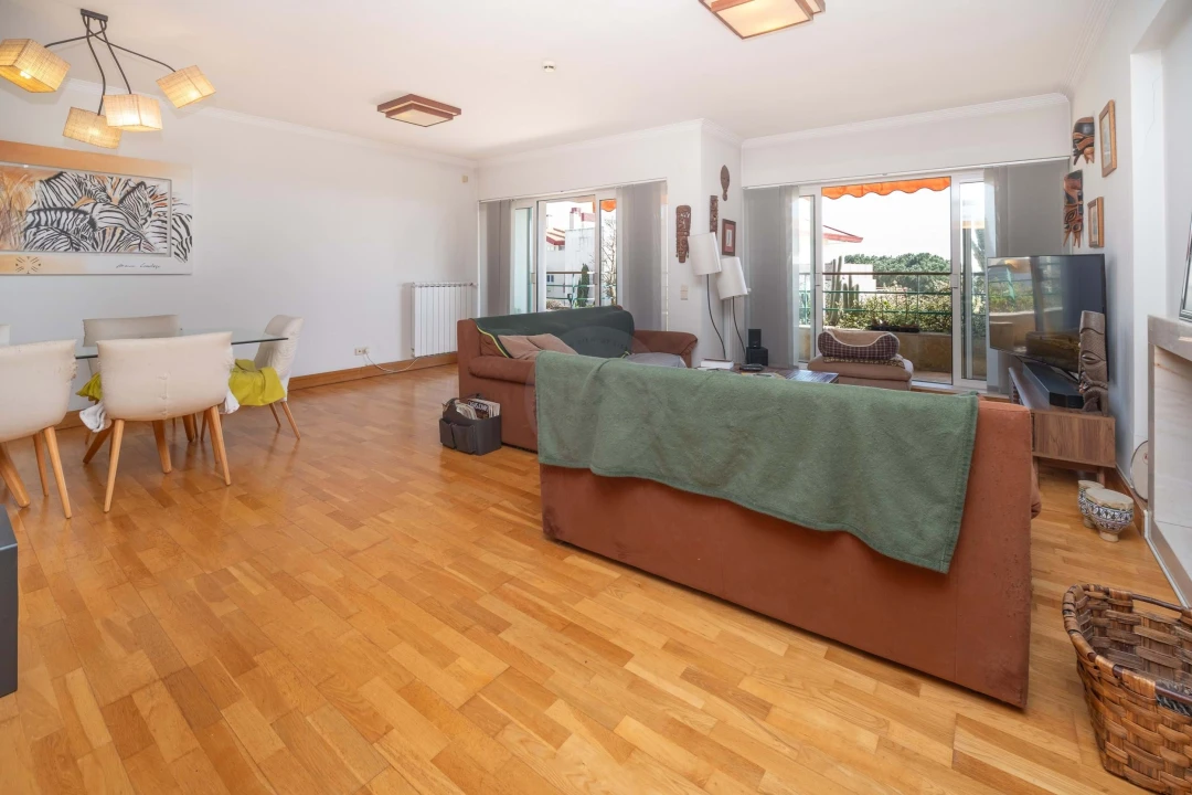 Apartamento T2 para Venda em Agualva e Mira-Sintra Foto 2