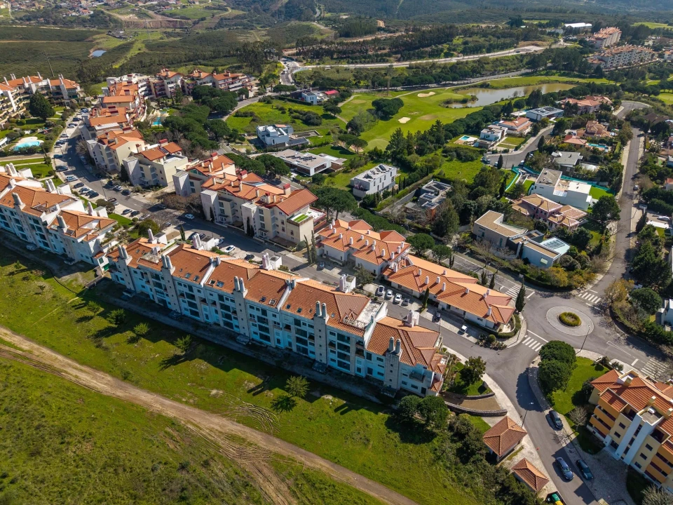 Apartamento T2 para Venda em Agualva e Mira-Sintra Foto 23