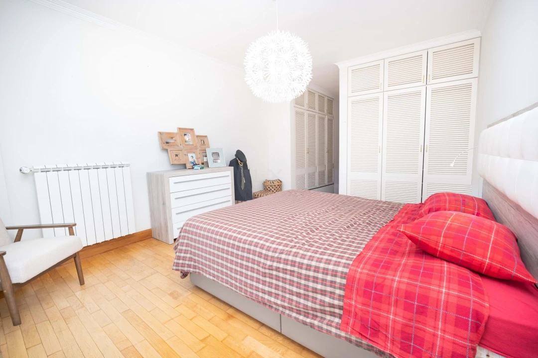 Apartamento T2 para Venda em Agualva e Mira-Sintra Foto 14