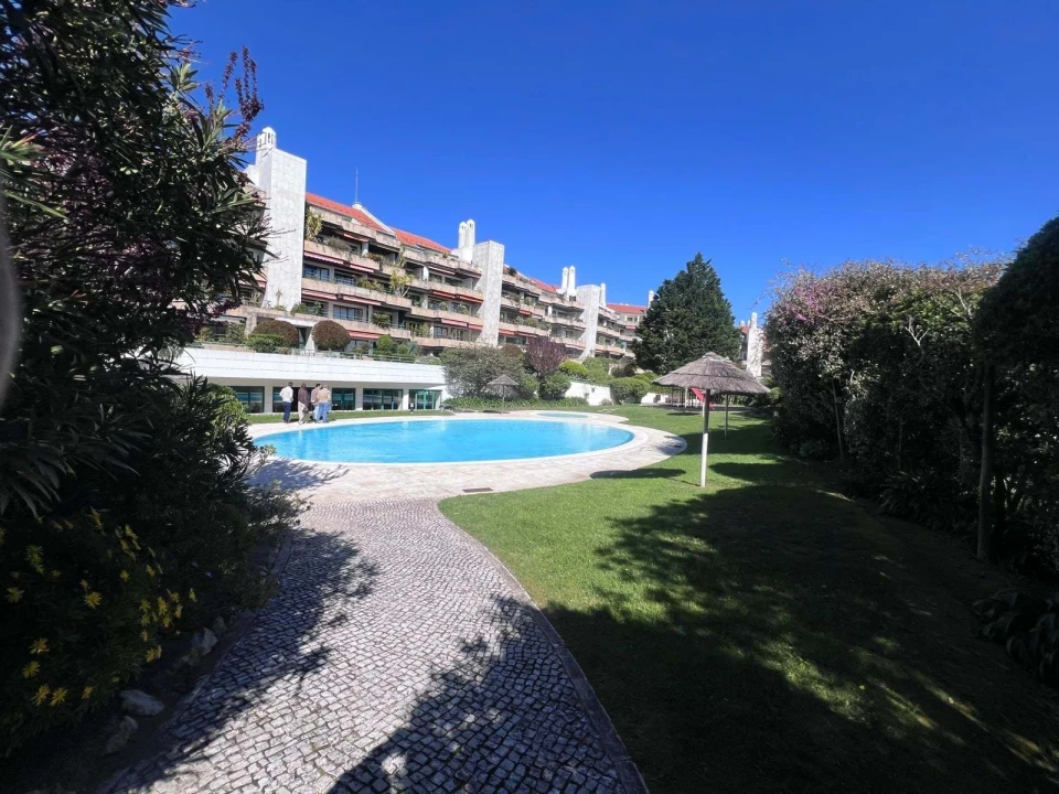 Apartamento T2 para Venda em Agualva e Mira-Sintra Foto 1