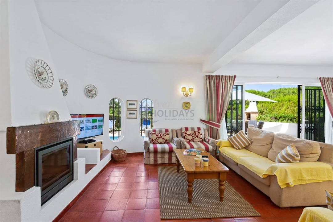 Moradia T4 para Arrendamento férias em Quarteira Foto 4