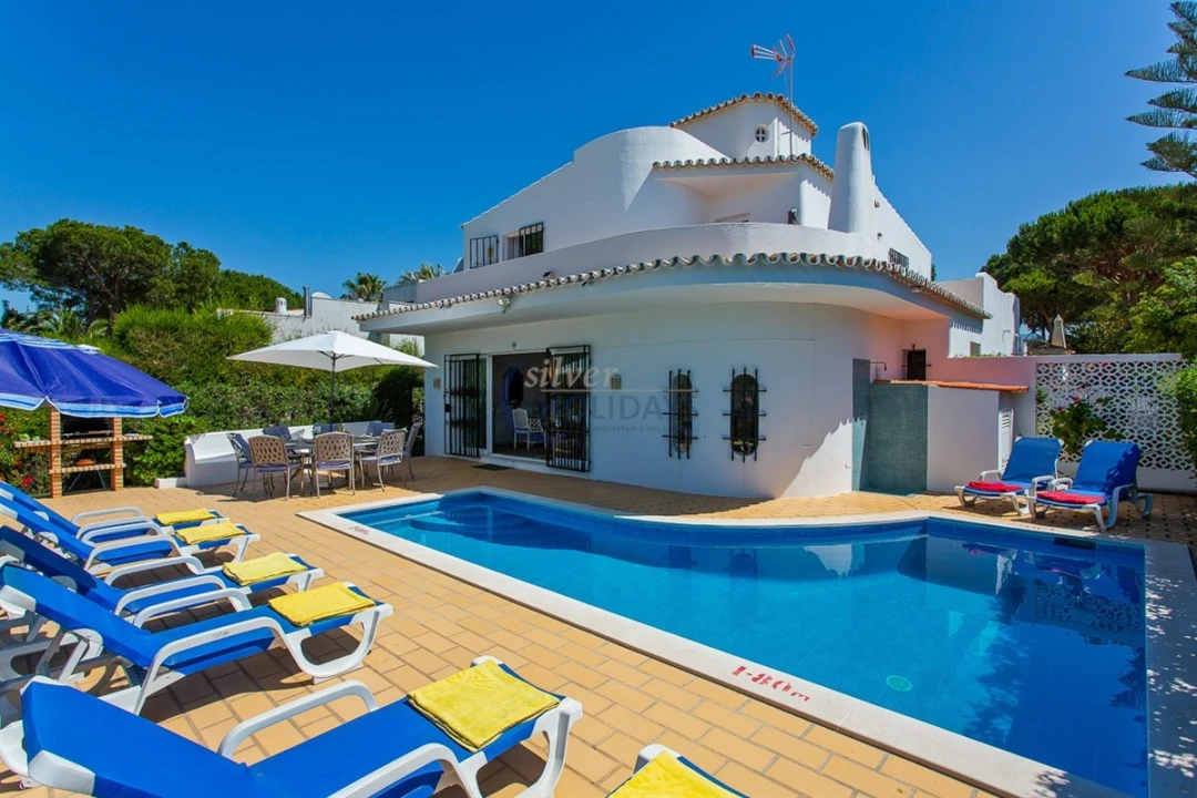 Moradia T4 para Arrendamento férias em Quarteira Foto 20