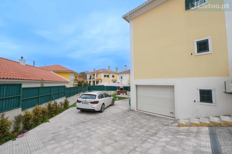 Moradia T5 para Venda em São Domingos de Rana Foto 39