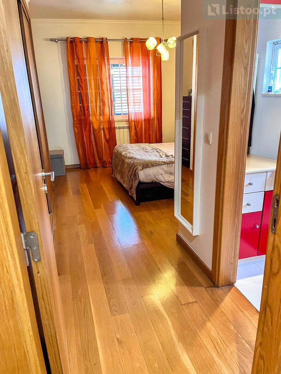 Moradia T5 para Venda em São Domingos de Rana Foto 11