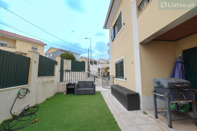 Moradia T5 para Venda em São Domingos de Rana Foto 45