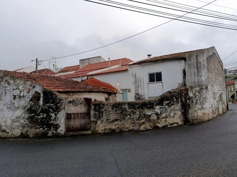 Moradia T2 para Venda em Vialonga Foto 5