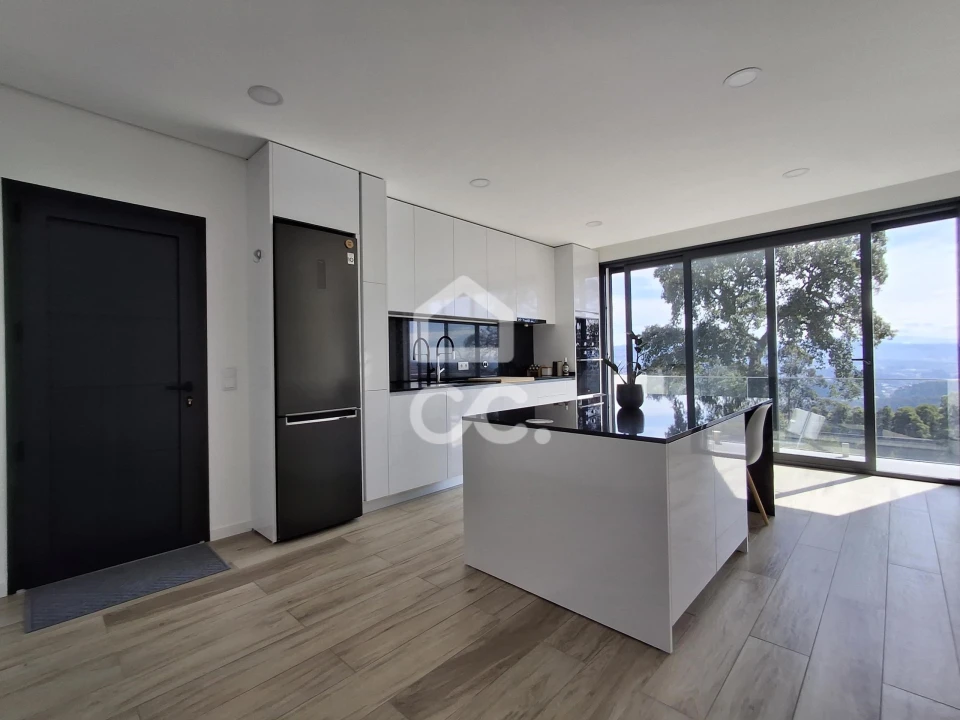 Moradia T3 para Venda em Louredo Foto 2