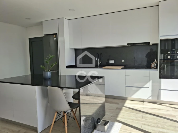 Moradia T3 para Venda em Louredo Foto 3