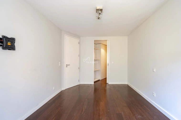 Apartamento T1 para Venda em Avenidas Novas Foto 13