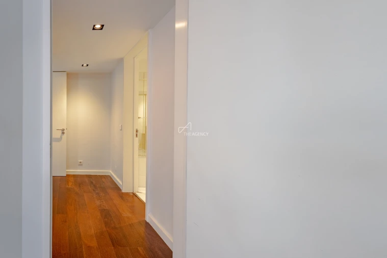 Apartamento T1 para Venda em Avenidas Novas Foto 4