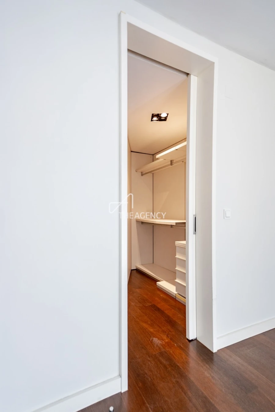 Apartamento T1 para Venda em Avenidas Novas Foto 10