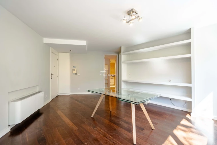 Apartamento T1 para Venda em Avenidas Novas Foto 3
