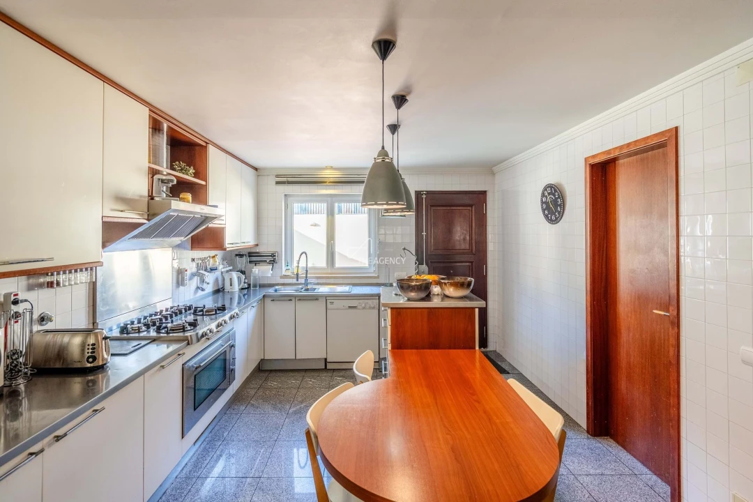 Moradia T6 para Arrendamento em Cascais e Estoril Foto 25