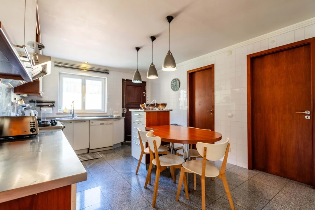 Moradia T6 para Arrendamento em Cascais e Estoril Foto 19