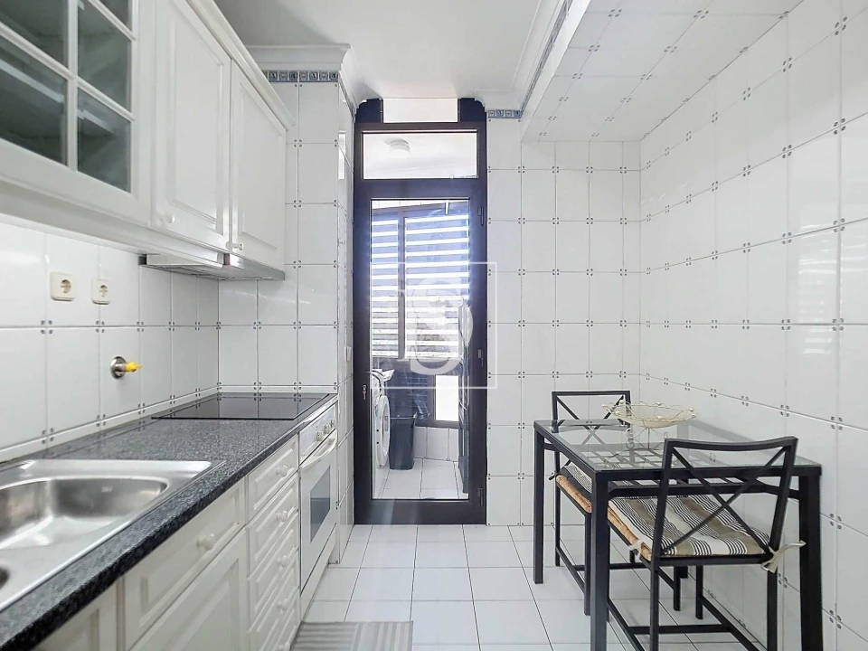 Apartamento T1 para Arrendamento em Pedrouços Foto 6