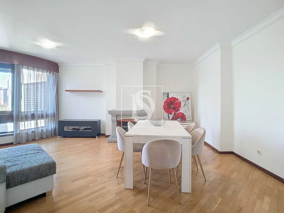 Apartamento T1 para Arrendamento em Pedrouços Foto 11
