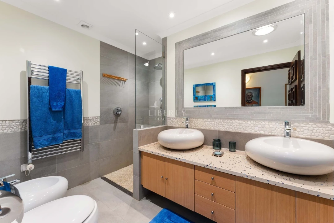 Moradia T6 para Venda em Almancil Foto 27